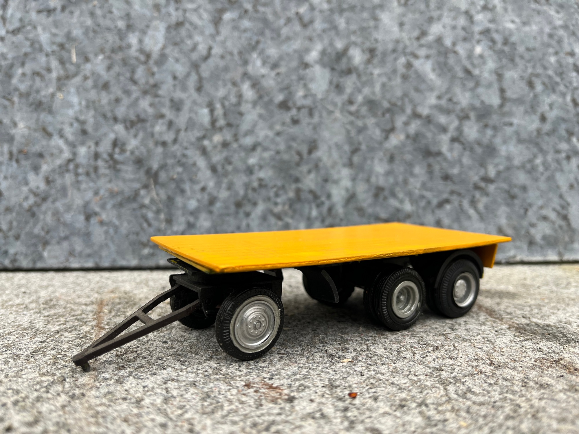 282-3 -Rainer- Zubehör 3achs Plattformanhänger